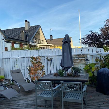 B&B Bland Ormbunkar Och Rosor Falkenberg Buitenkant foto